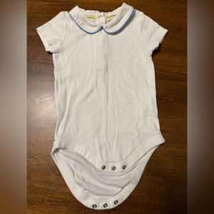 Baby Boden 12-18m onesie with Peter Pan collar
